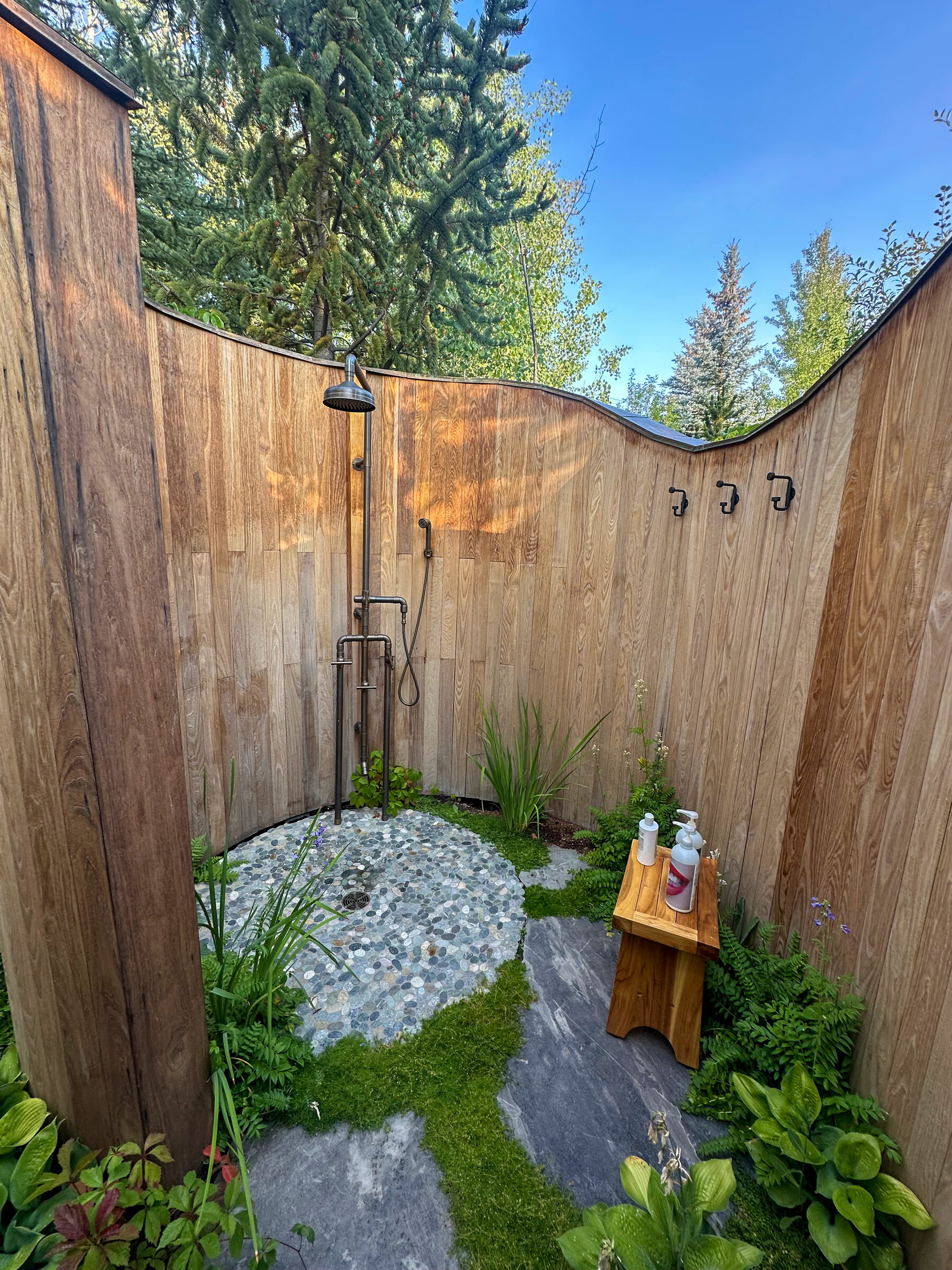 Playful Retreat: Color, Stone, and Quiet Joy